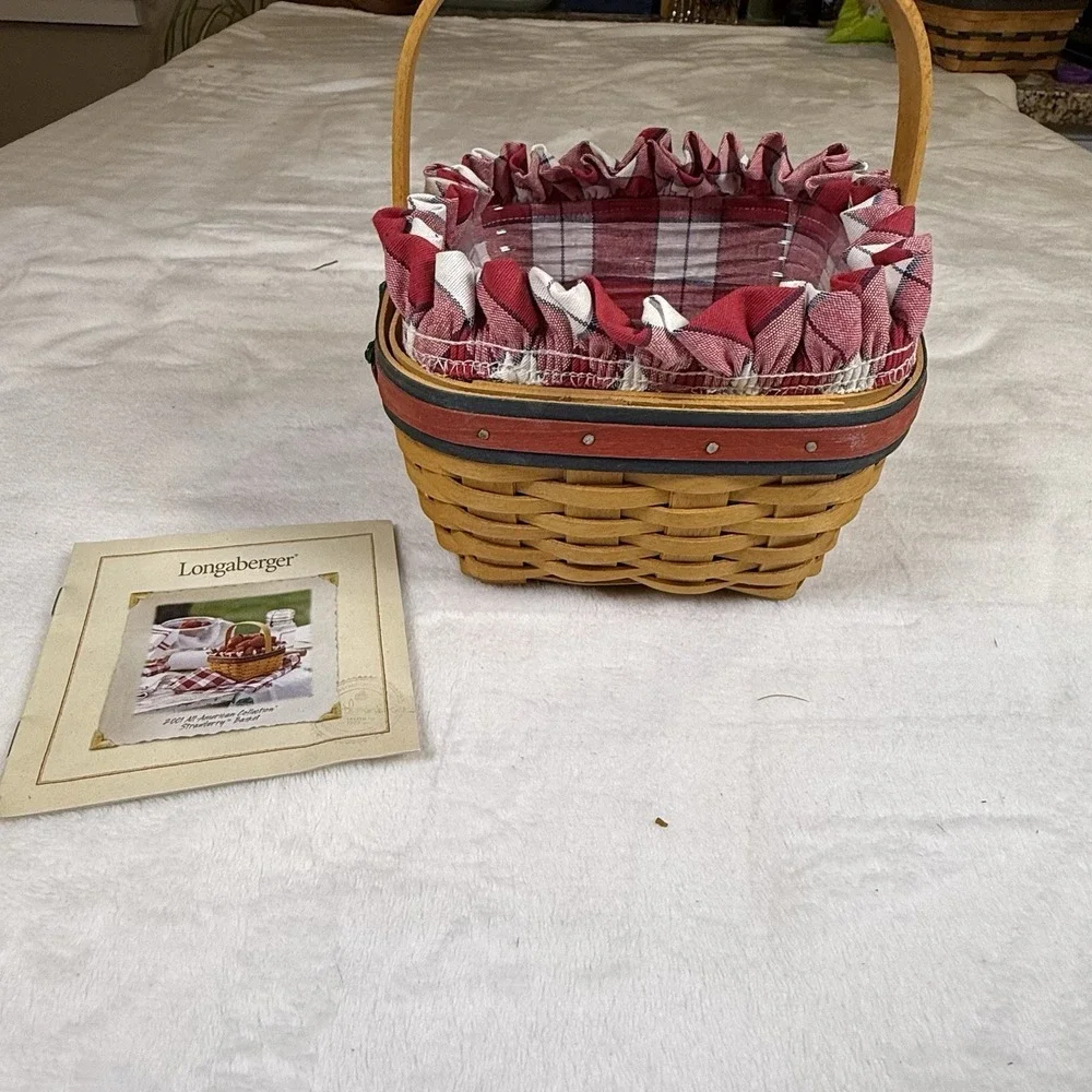 Longaberger 2001 All American Strawberry Basket Liner Protector Booklet USA